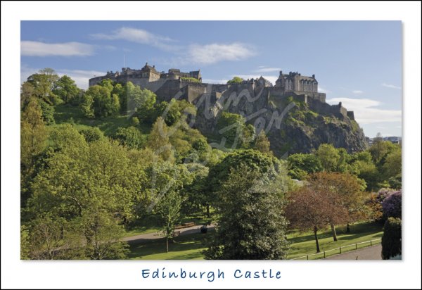 Edinburgh Castle & Princes Street Gardens, Edinburgh Postcard